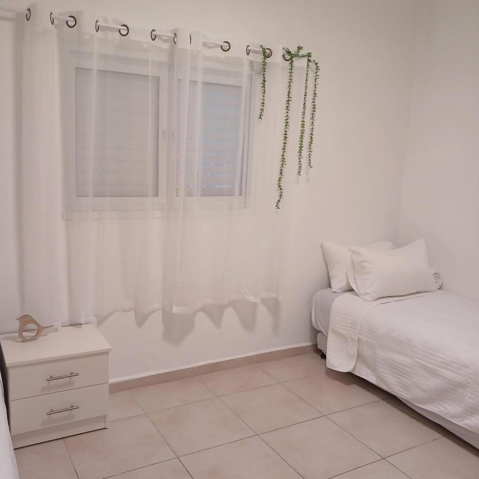 בין העצים Apartamento Petach Tikva Exterior foto