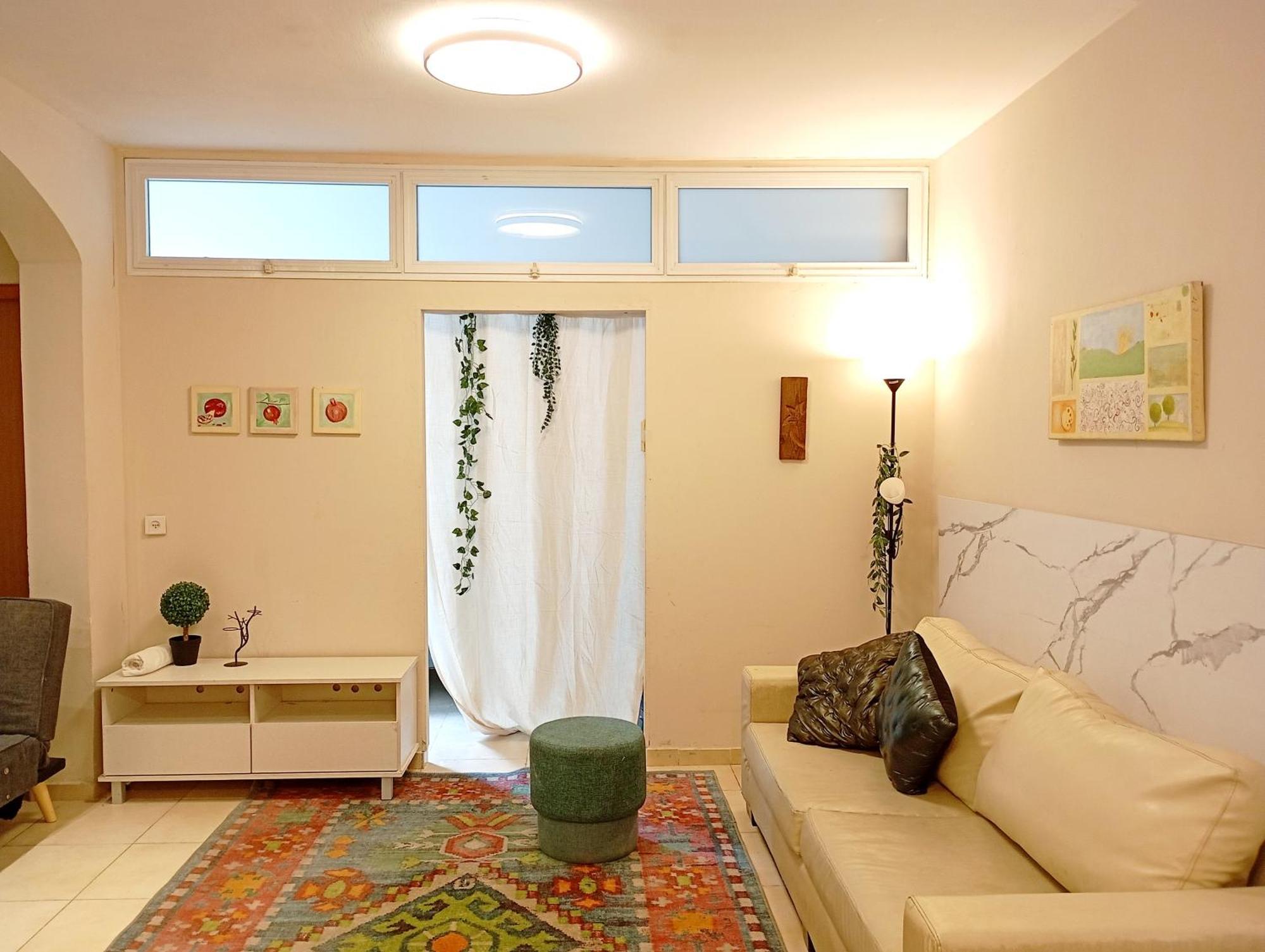 בין העצים Apartamento Petach Tikva Exterior foto